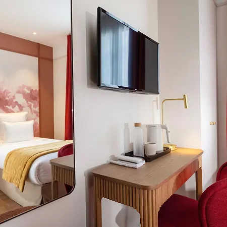 Hotel Le Cardinal Paris Exterior photo