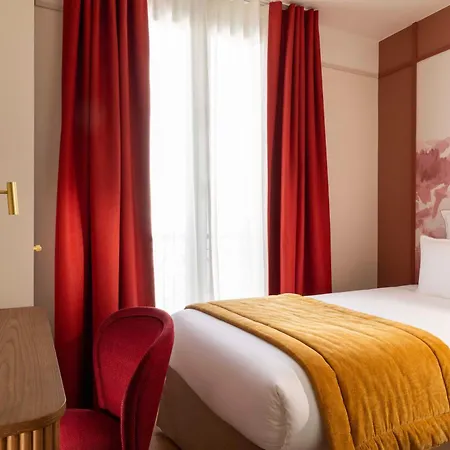Hotel Le Cardinal Paris Exterior photo